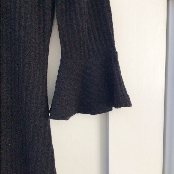 Black dress - Picture 3 of 6